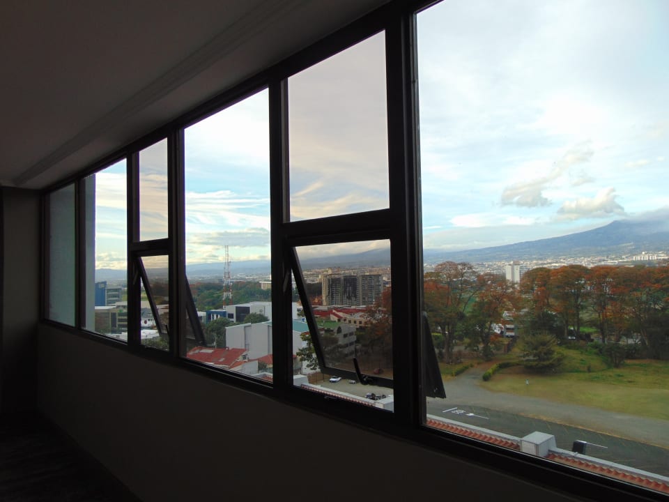 Ausblick Hotel Crowne Plaza San Jose Corobici