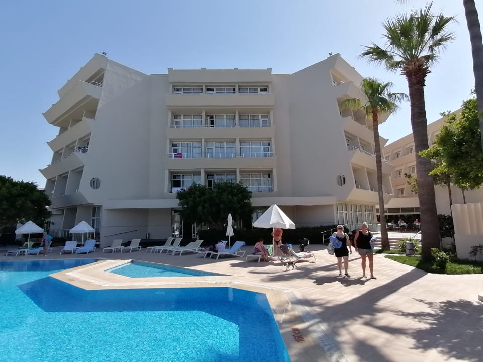 Außenansicht Nerton Hotel - Erwachsenenhotel ab 16 Jahren