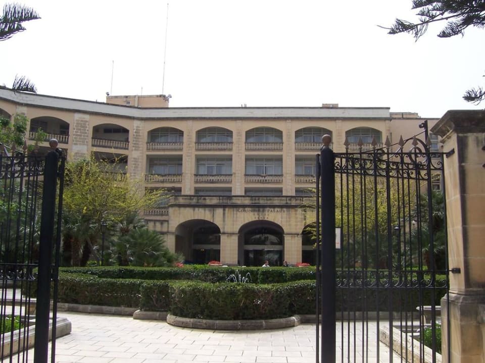 Eingangsbereich Corinthia Palace Hotel & Spa