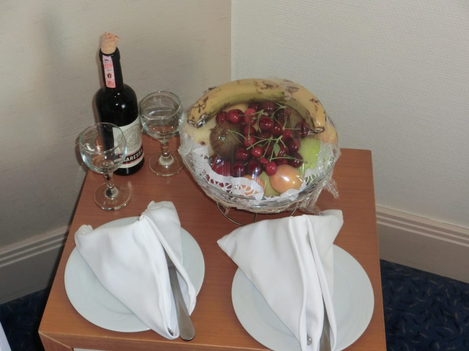 Kleines Überraschung Crystal Admiral Aqua Collection