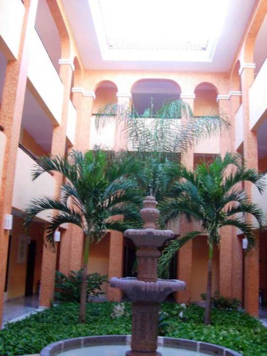 Innenhof der Zimmer Grand Palladium Select White Sand Resort & Spa