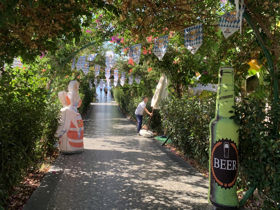 Gartenanlage Rubi Platinum Sign