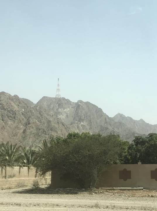 Ortseingang  Radisson Blu Resort Fujairah
