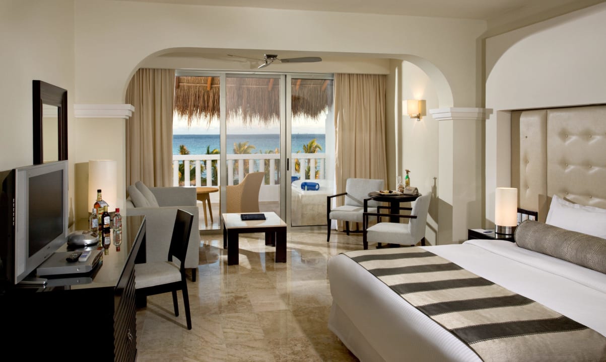 Platinum Suite Grand Riviera Princess All Suites & Spa Resort