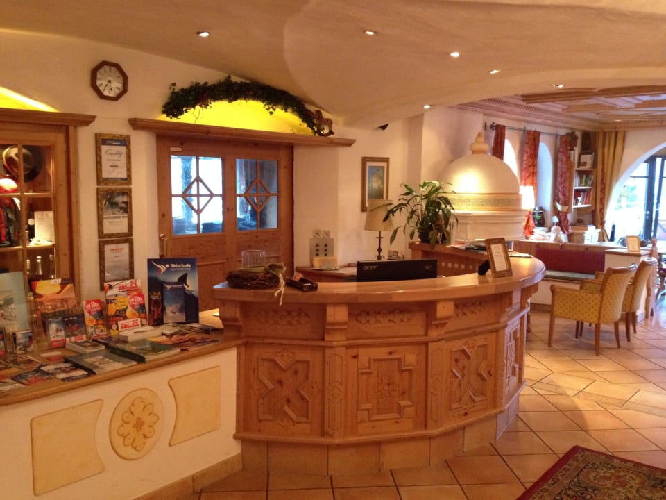 Rezeption Aktivhotel Alpendorf