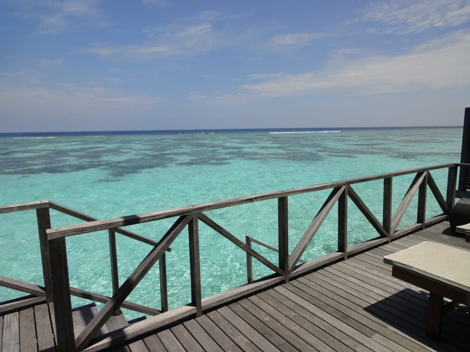 Terrasse der Wasservilla LUX South Ari Atoll