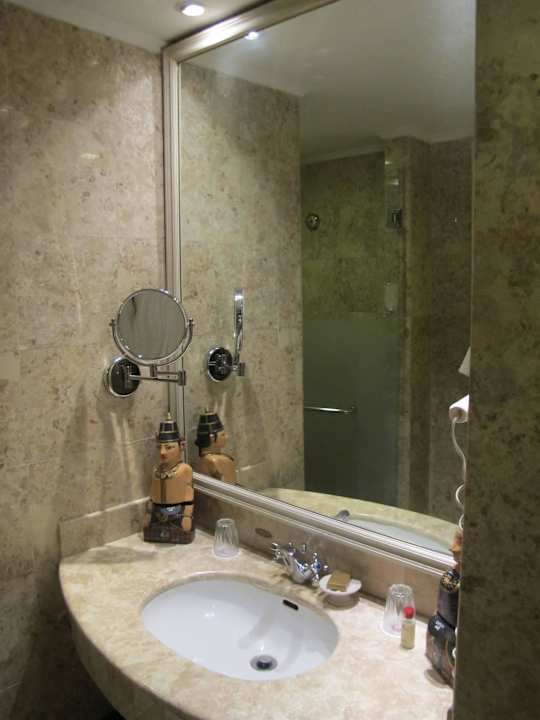 Bad The Phoenix Hotel Yogyakarta