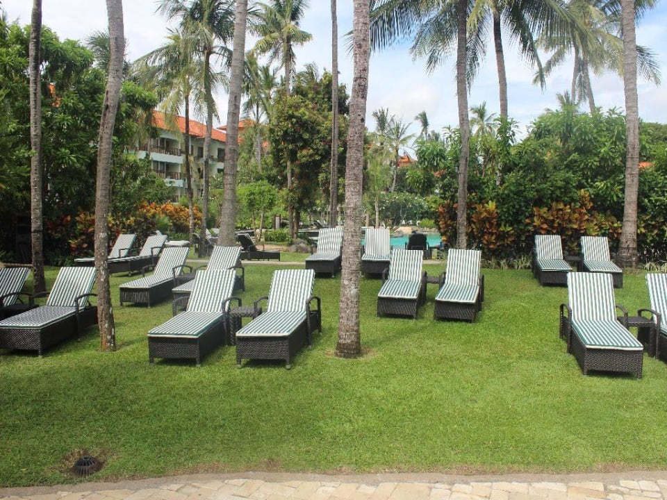 Liegen ohne Schirme The Laguna A Luxury Collection Resort & Spa