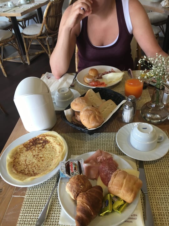 Restaurant Hotel Resort & Spa Baia Caddinas