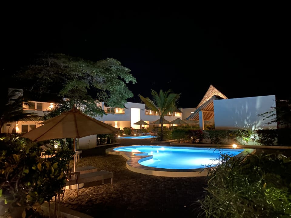 Pool Hotel Dhow Inn