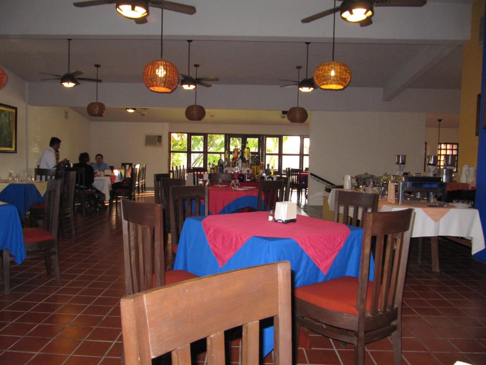 Blick in das Restaurant am Morgen Comfort Inn Palenque