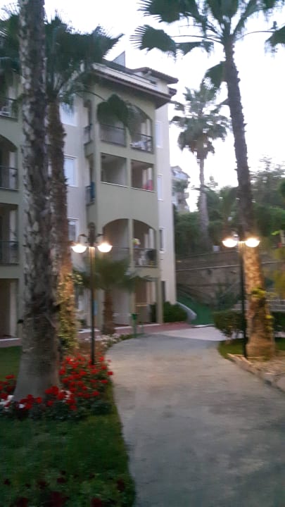 Weg vom Strand  Hotel Gardenia Beach