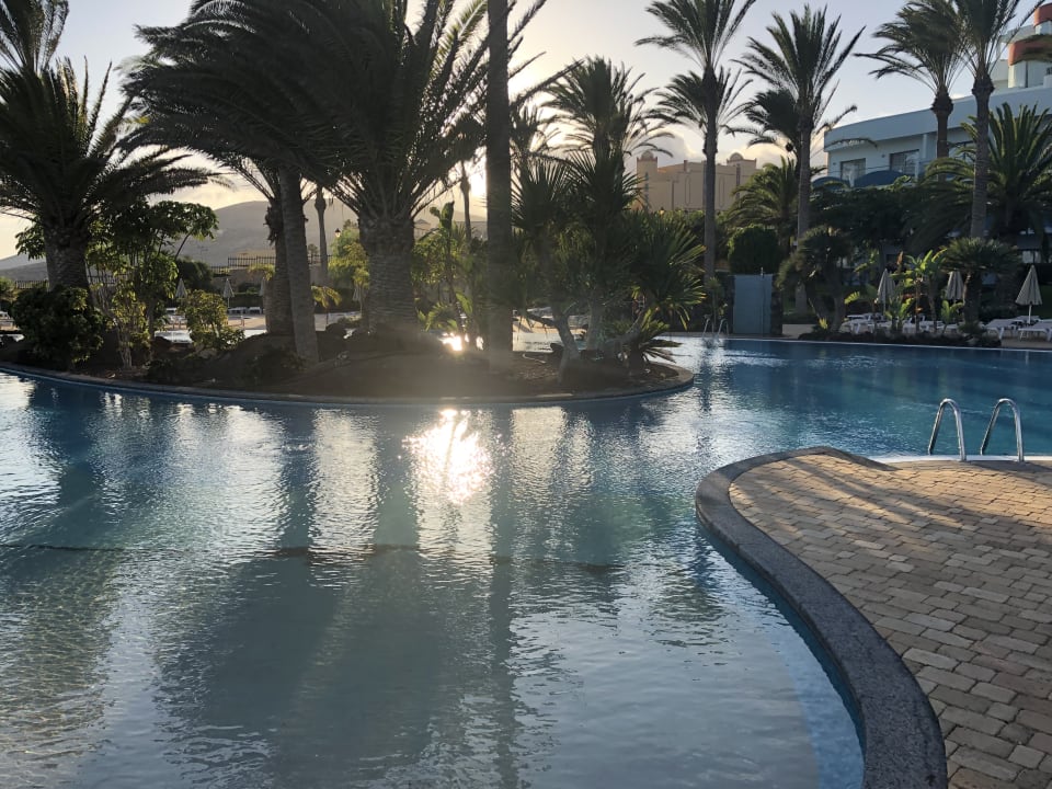 Pool R2 Pajara Beach