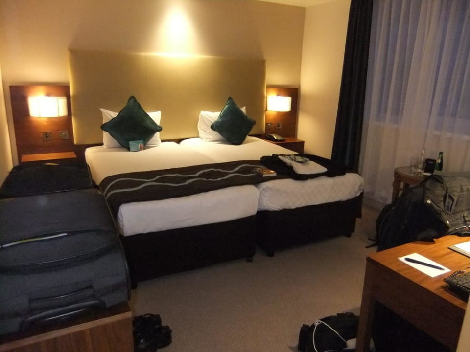 Zimmeransicht Hotel Thistle Kensington Gardens