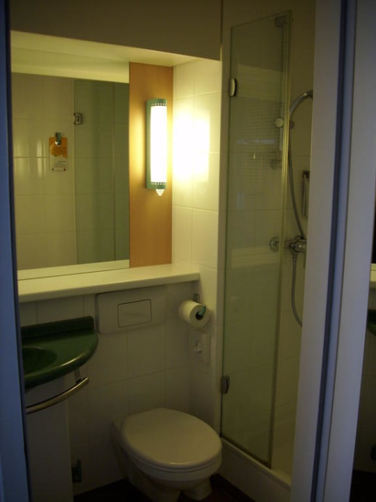 Badezimmer Ibis Hamburg Alster Centrum Hotel