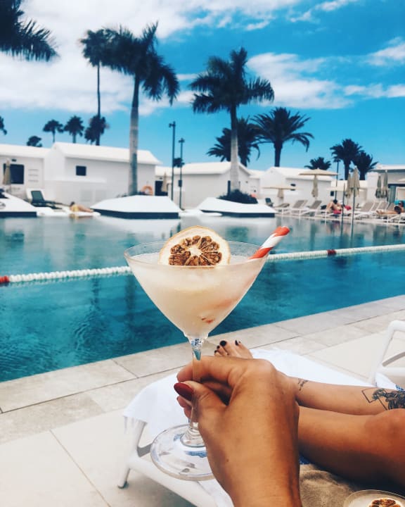 Pool Club Maspalomas Suites & SPA