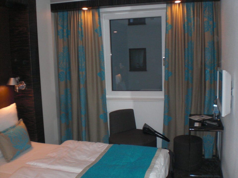 Moderne Einrichtung Motel One Hamburg-Alster