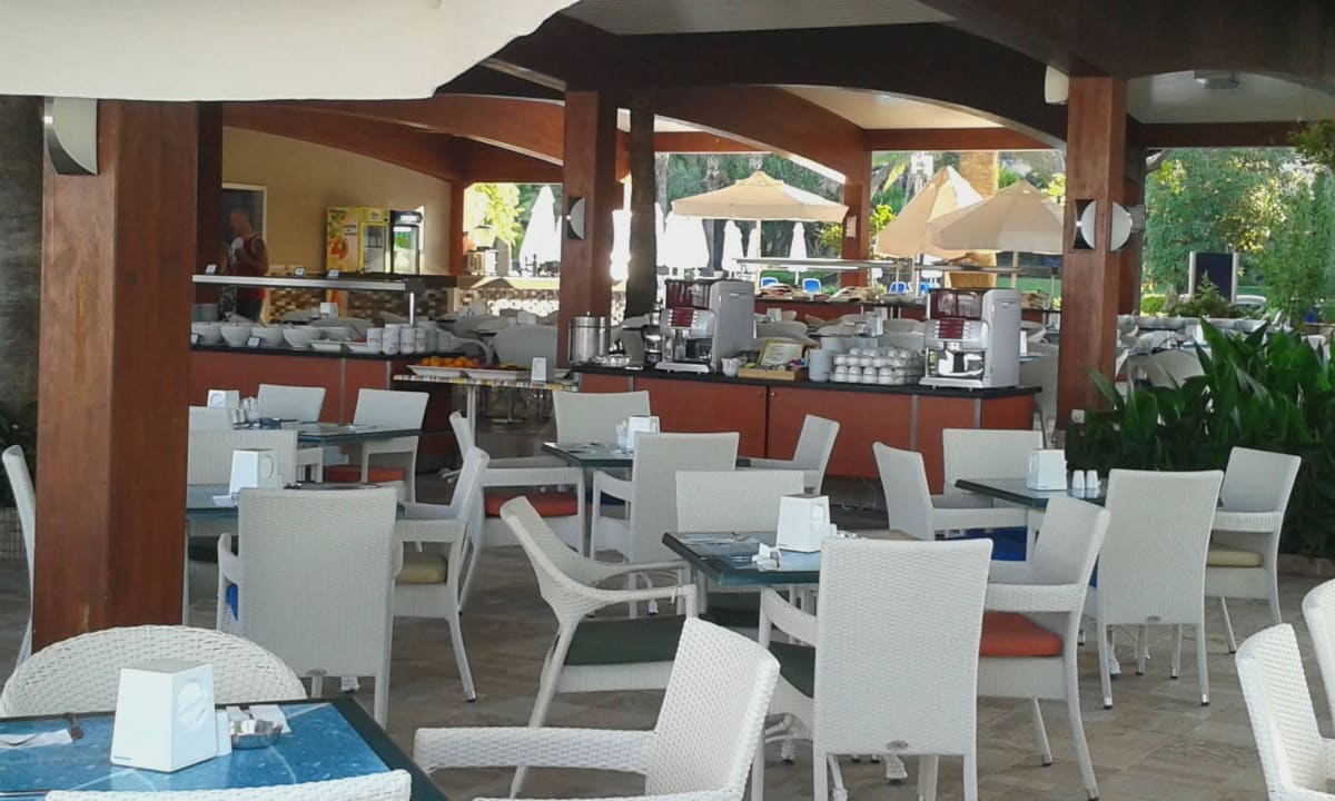 Sonntag Morgens Hotel Grand Side