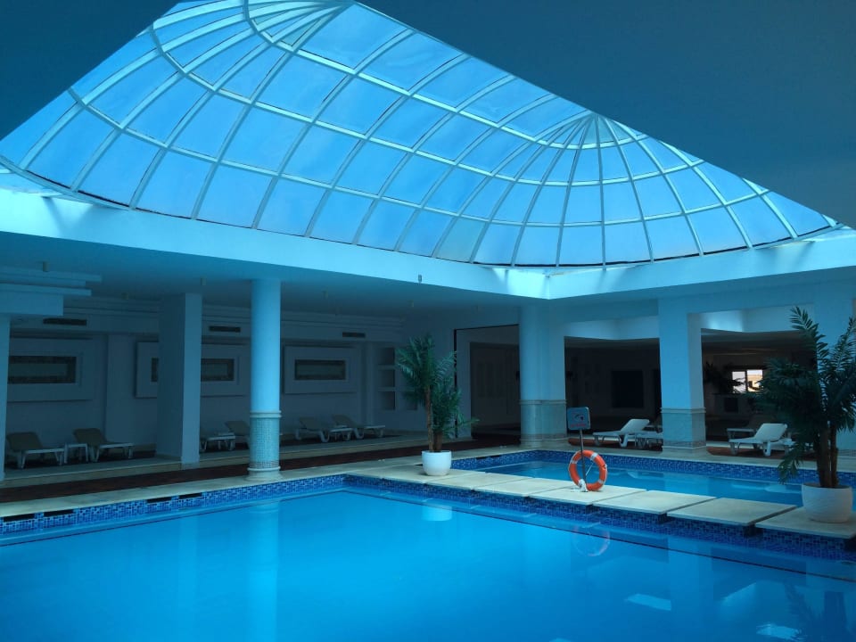 Der Sky Pool im Hotel Premier Le Reve Hotel & Spa