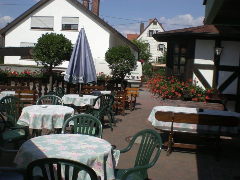 Hotel Sonne ,Biergarten,Schollbrunn,Spessart. Gasthof und Pension Zur Sonne