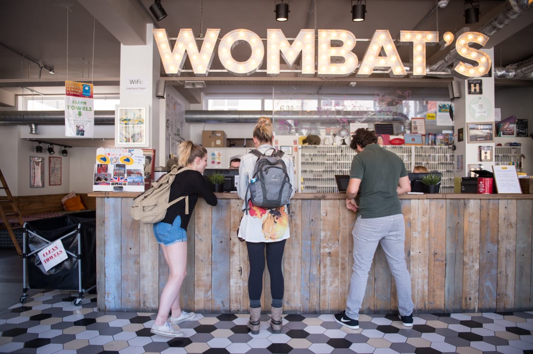 Lobby Wombat's City Hostel London