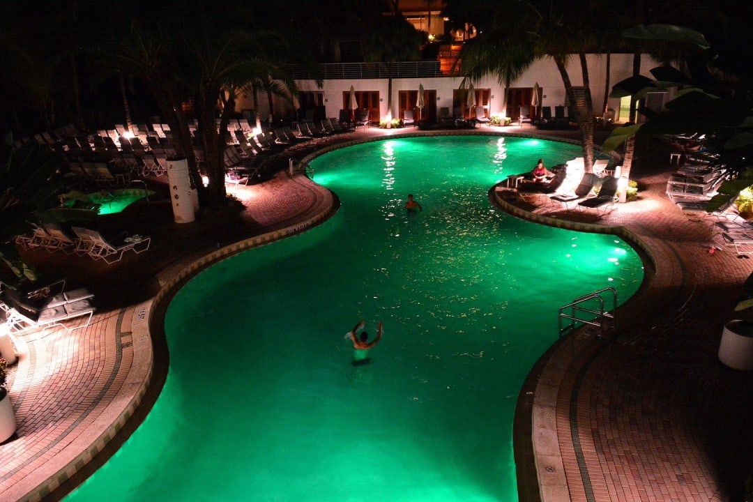 Unterer Pool Diplomat Resort & Spa Hollywood, Curio Collection by Hilton