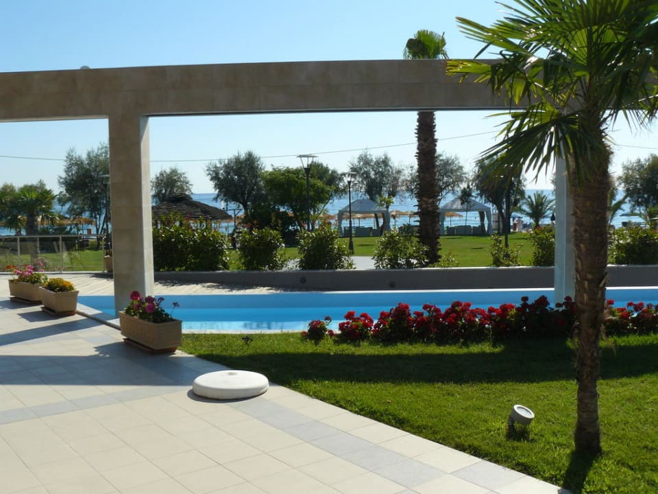 Hotelgarten alltoura Club Hotel Poseidon Palace