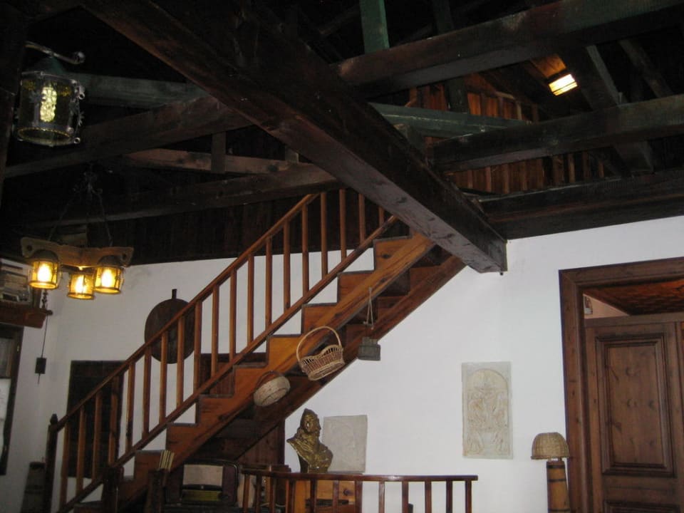 Ein Innenbereich Hotel Mangalemi