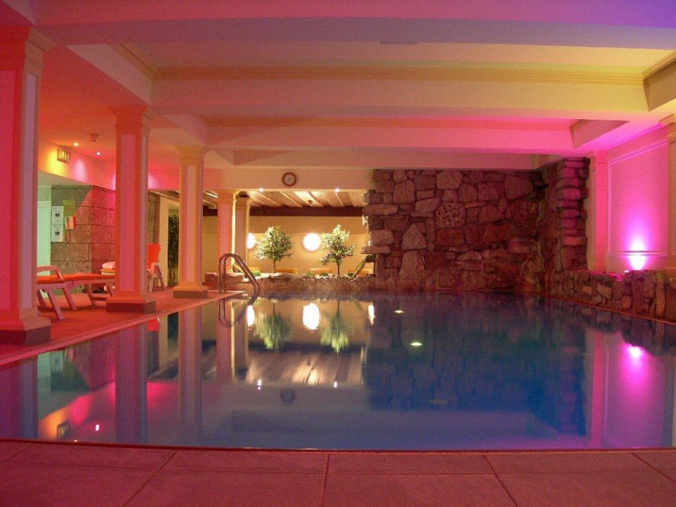 Wellnessbereich - Pool Sporthotel St. Anton