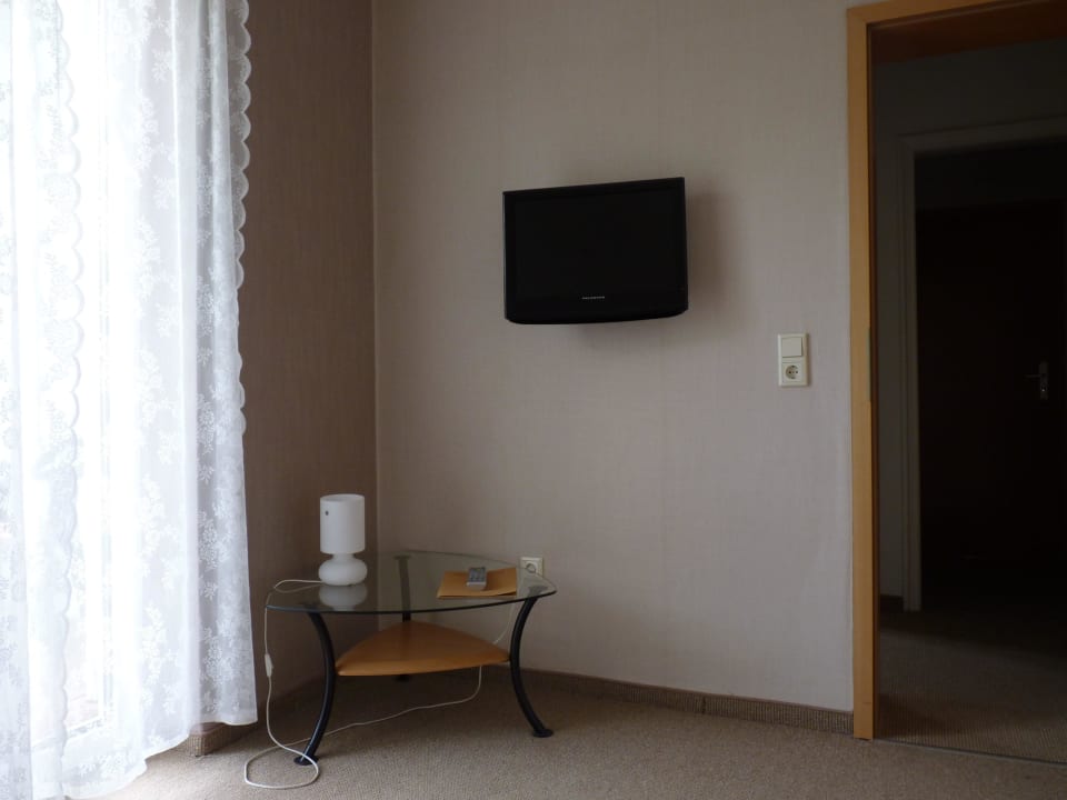 "Fernsehzimmer" in der Suite Hotel Kapelle