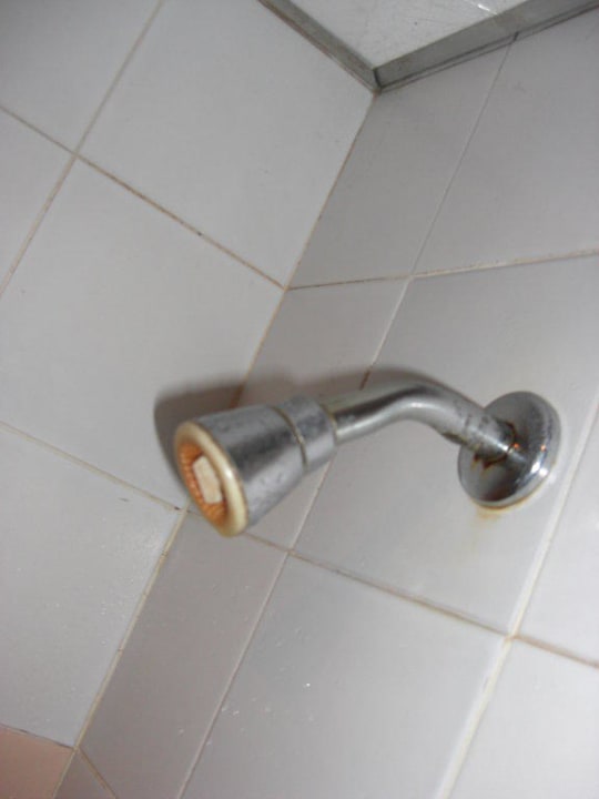 Dusche des Grauens First House Hotel Bangkok