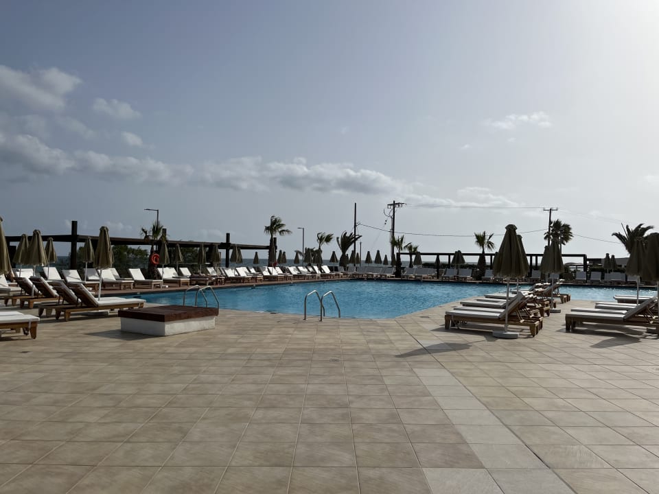 Pool Hotel Aphrodite Beach Club