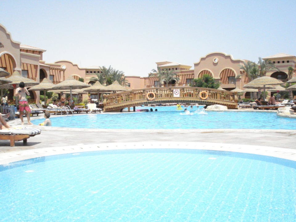 Pool Charmillion Gardens Aquapark