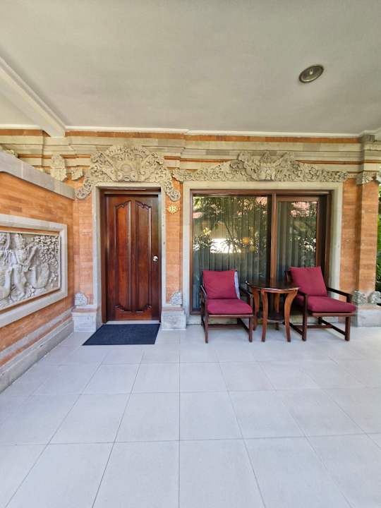 Außenansicht Puri Santrian