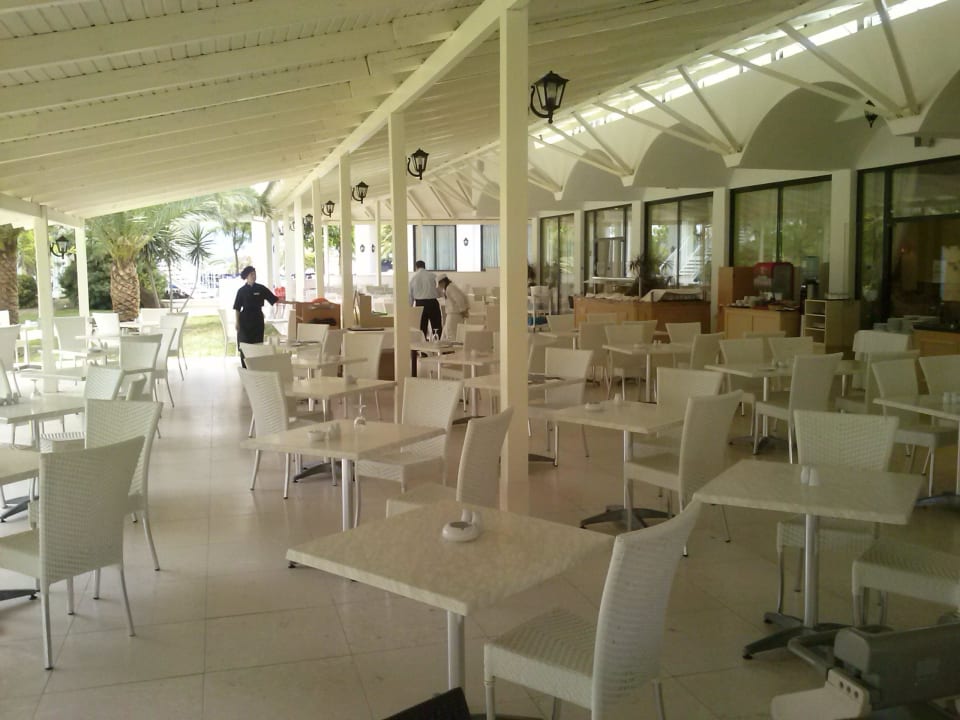 Restauracja, część zewnętrzna Domes Aulūs Zante, Autograph Collection