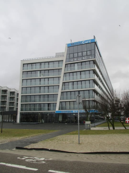 Blick vom Strand Marine Hotel by Zdrojowa