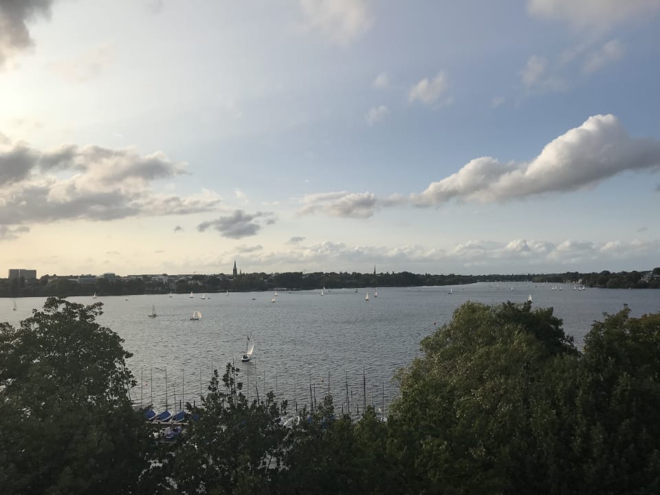 Ausblick Relexa Hotel Bellevue Hamburg