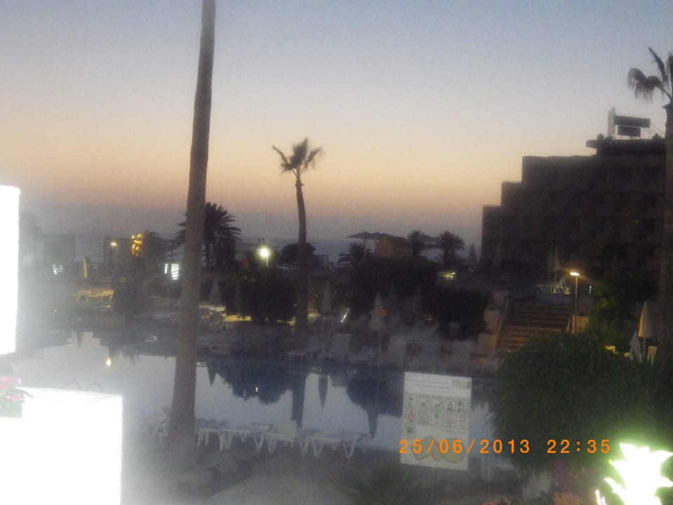 Ausblick in der Dämmerung Alexandre Hotel Gala
