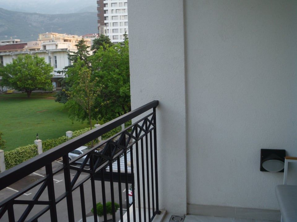 Ausblick aus Zimmer 201 Hotel Budva