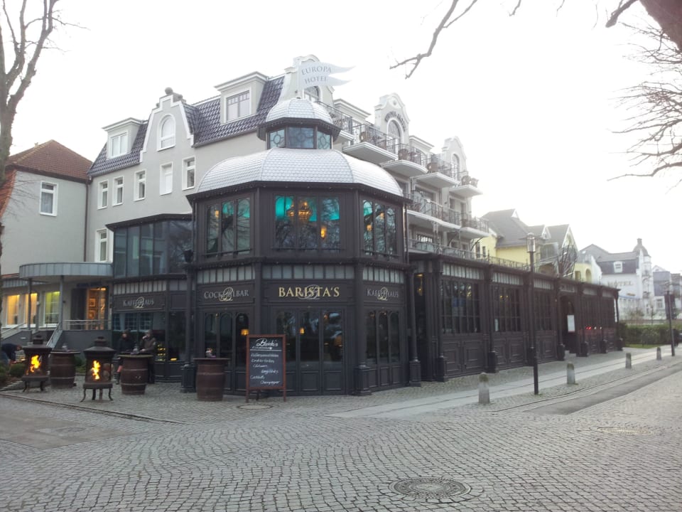 Hotelansicht mit Restaurant (Wintergarten) Europa Hotel Kühlungsborn