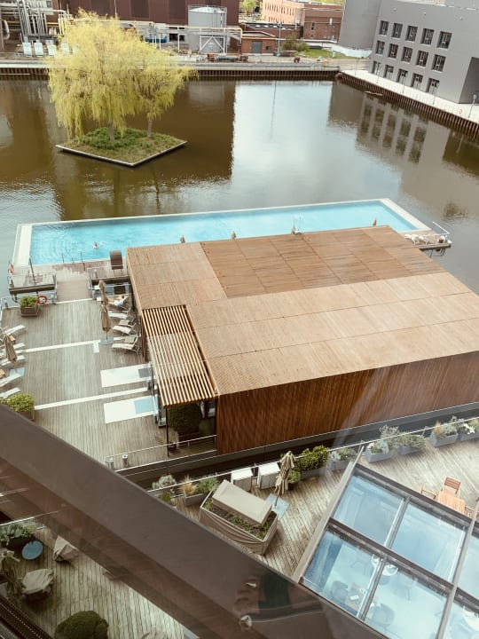 Pool The Ritz-Carlton Wolfsburg