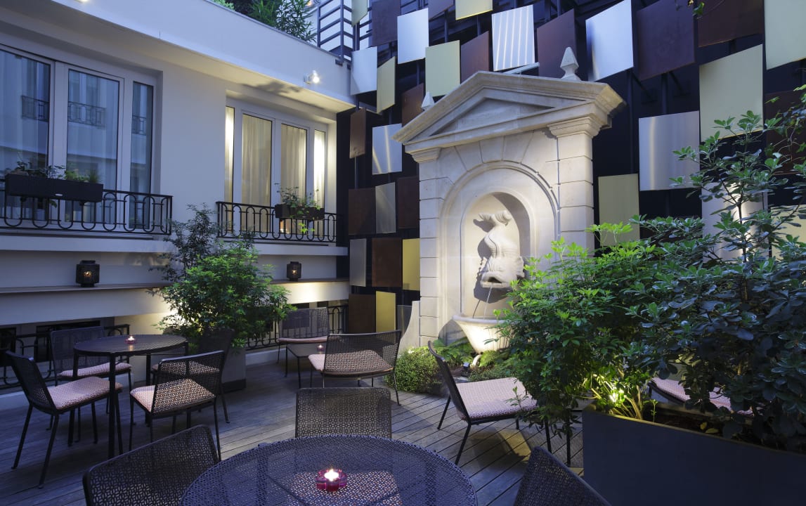 Außenansicht Hotel Rochester Champs Elysees