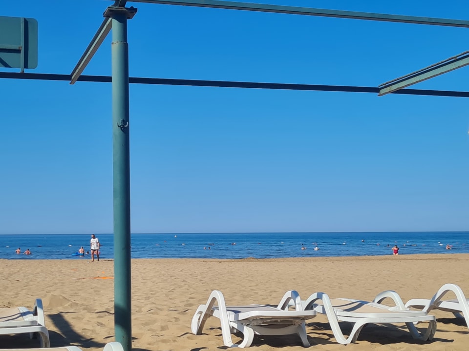 Strand Side Breeze Hotel