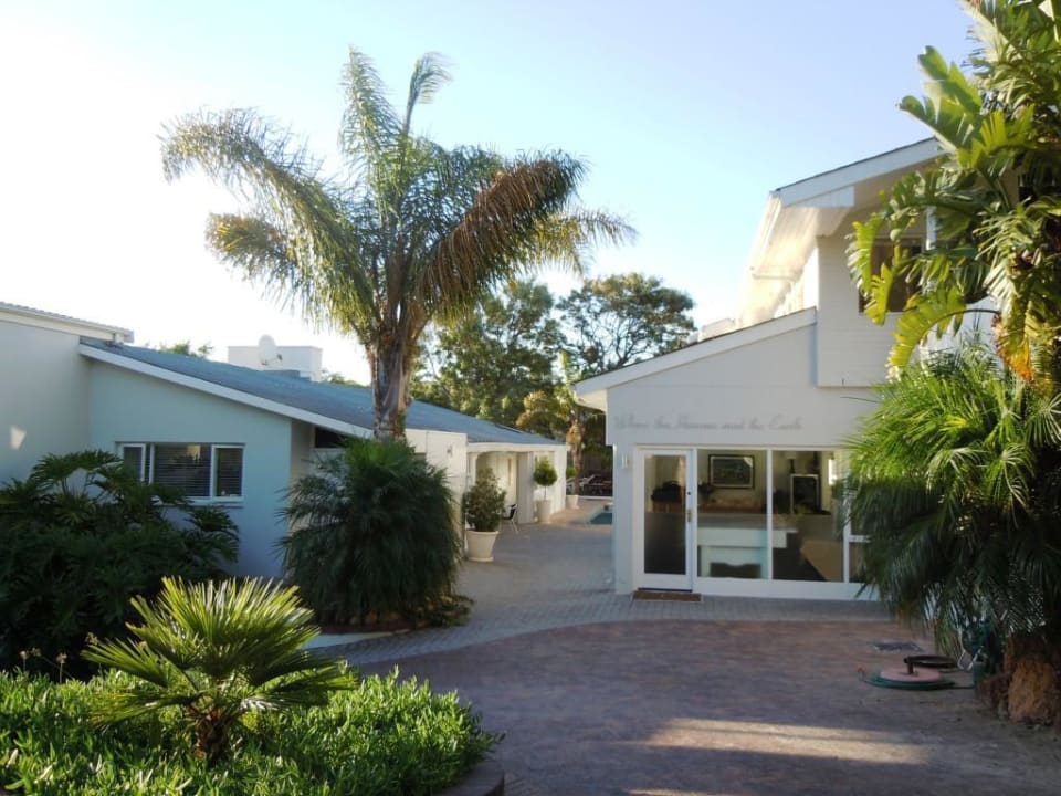 Palme Southern Cross Guesthouse