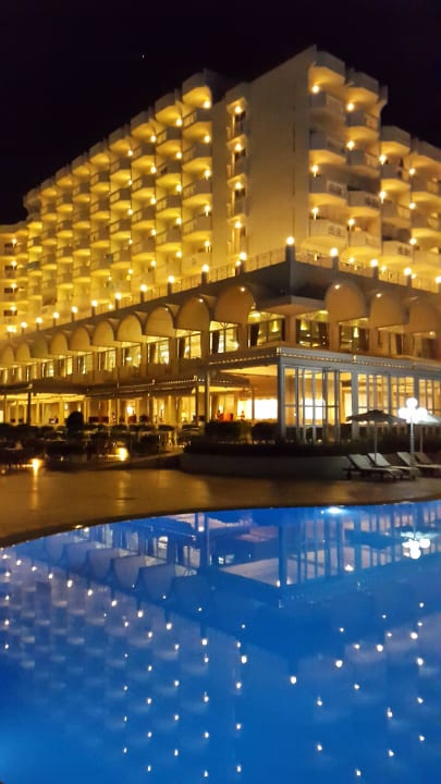 Pool bei Nacht Rodos Palladium Leisure & Wellness