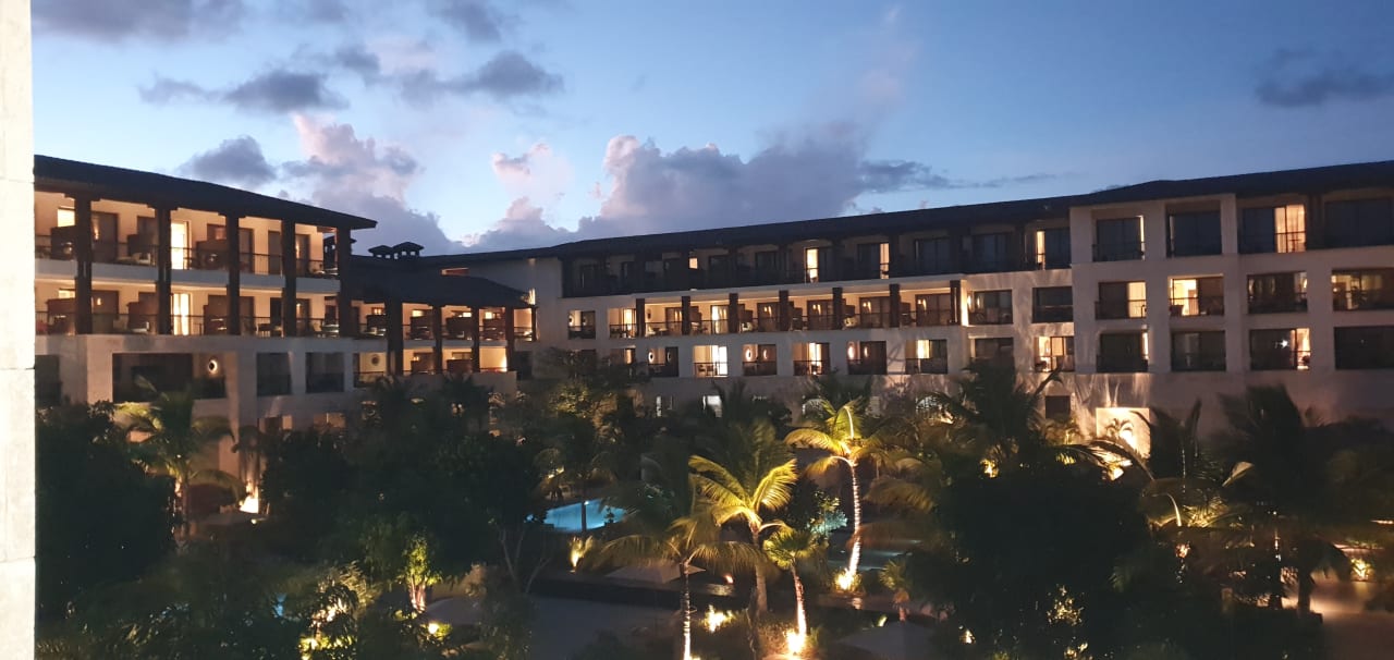 Außenansicht Lopesan Costa Bávaro Resort, Spa & Casino