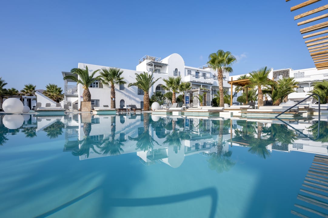 Pool Smy Mediterranean White Santorini