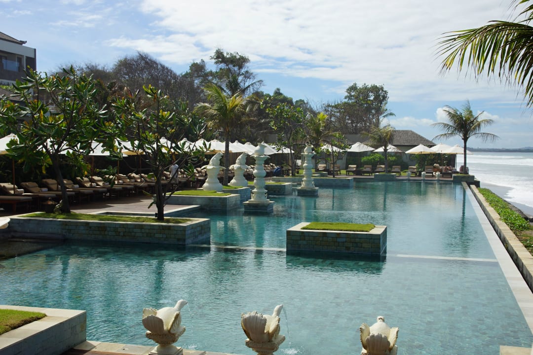 Infinity-Pool The Seminyak Beach Resort & Spa