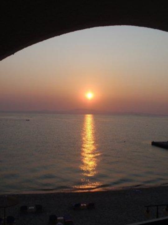 Sonnenaufgang Ammon Zeus Luxury Beach Hotel