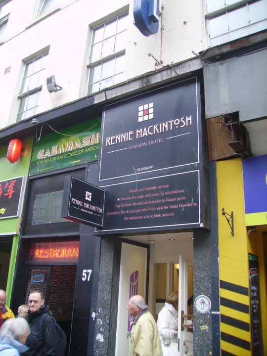 Eingang Hotel Rennie Mackintosh